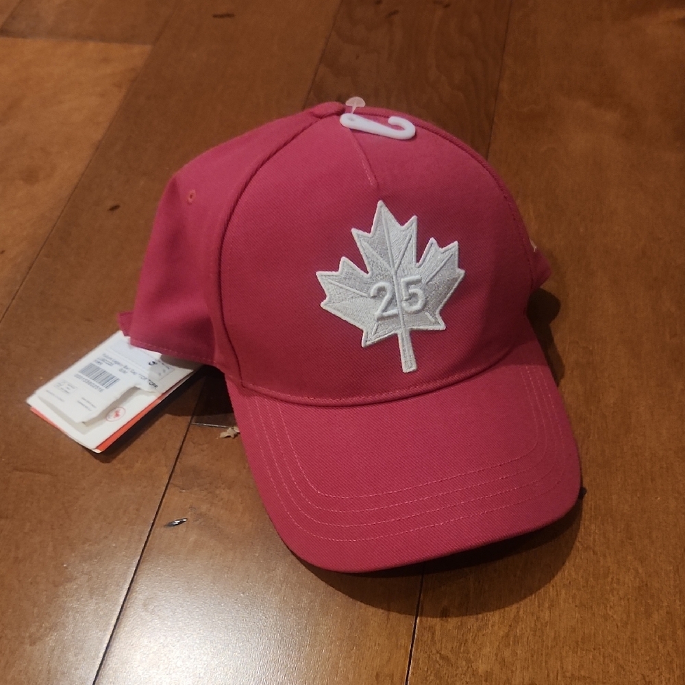 Lululemon Athletica Canada 25 Maple Leaf Hat